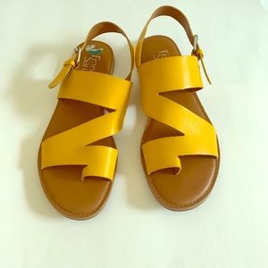 Shoes Beautiful Sandals 🎀💛